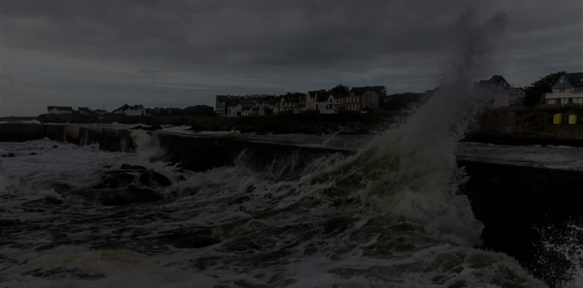 Tempête automnale sur l'Atlantique (2017)