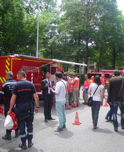 Exemple de déploiement des services de secours dans le cadre des exercices "séismes" de sécurité-civile crise (exercice MESOS2014-RICHTER74) (Annecy, 2014).