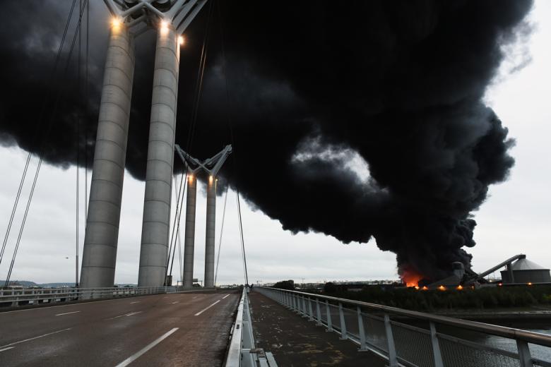 Fumée sur le pont Flaubert