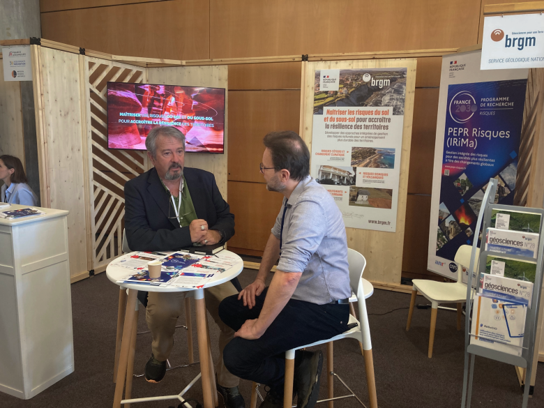 Stand du BRGM avec le programme Risques (IRiMa)