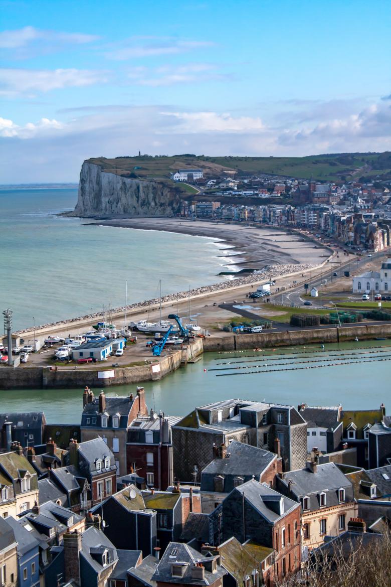 Le Tréport. Vue panoramique sur le front de mer - Somme - Picardie. Hauts-de-France